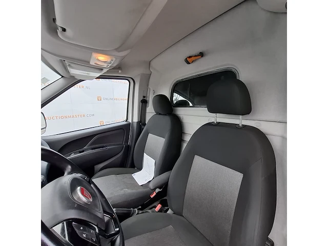 Bedrijfswagen, fiat, doblo - afbeelding 18 van  43