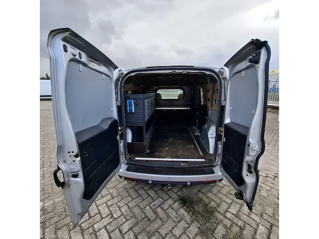 Bedrijfswagen, fiat, doblo - afbeelding 19 van  43