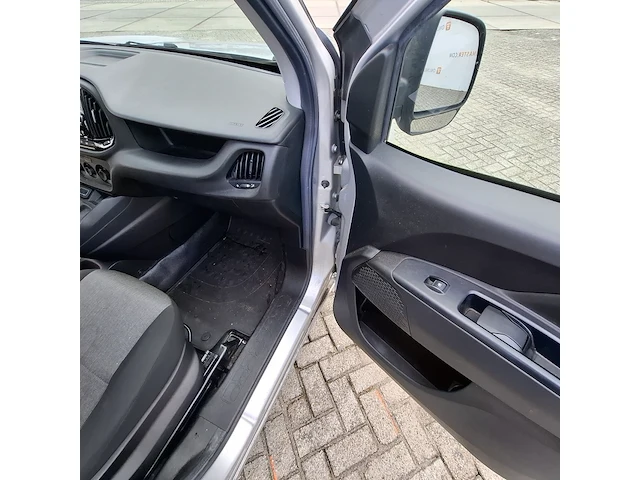 Bedrijfswagen, fiat, doblo - afbeelding 25 van  43
