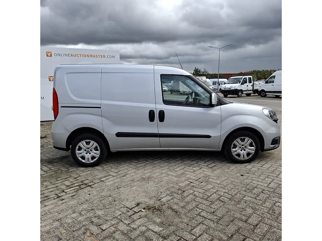 Bedrijfswagen, fiat, doblo - afbeelding 4 van  43