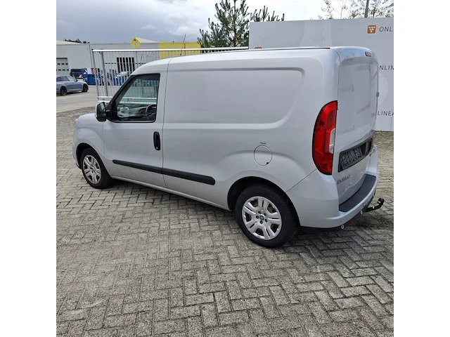 Bedrijfswagen, fiat, doblo - afbeelding 8 van  43