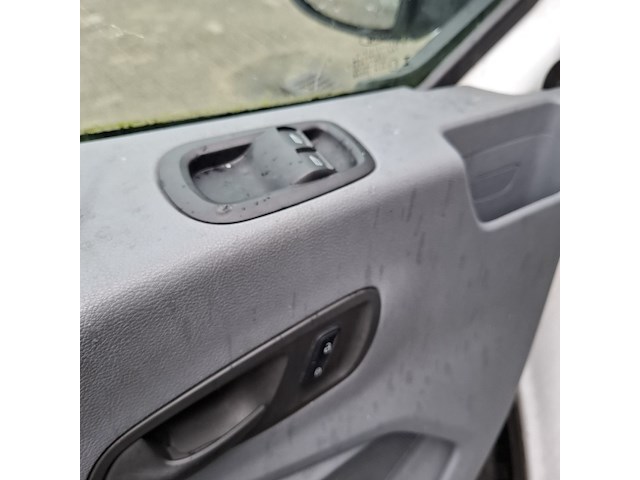 Bedrijfswagen, ford, transit 350 2.2 tdci l4h3 trend, 2015 - afbeelding 10 van  65