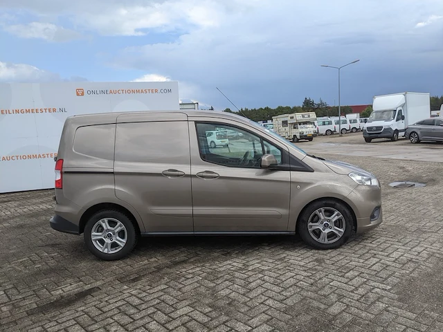 Bedrijfswagen ford, transit courier 1.5 tcdi limited, n.v.t., bouwjaar 2019 - afbeelding 36 van  40