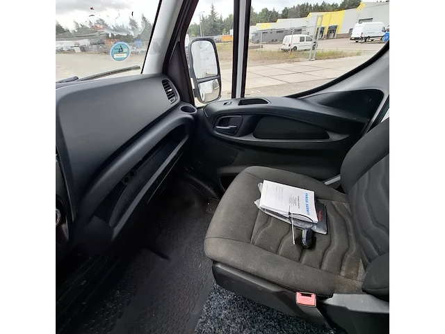 Bedrijfswagen iveco, daily 35s15v 2.3 410 h2, n.v.t., bouwjaar 2016 - afbeelding 7 van  39