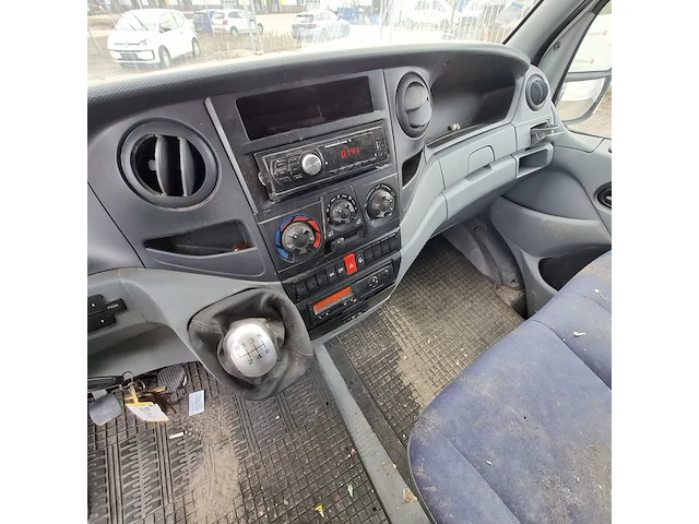 Bedrijfswagen, iveco, daily - afbeelding 15 van  52