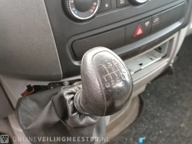 Bedrijfswagen kipper volkswagen, crafter met hmf 340 kraan, bouwjaar 2010 - afbeelding 6 van  44