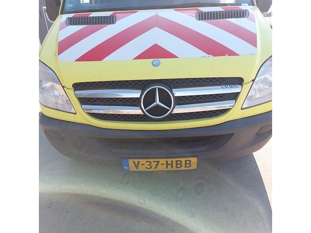 Bedrijfswagen mercedes-benz, sprinter (camper ingericht), geel, bouwjaar 2013 - afbeelding 2 van  69