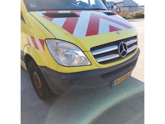 Bedrijfswagen mercedes-benz, sprinter (camper ingericht), geel, bouwjaar 2013 - afbeelding 3 van  69