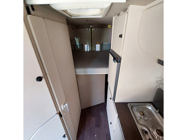 Bedrijfswagen mercedes-benz, sprinter (camper ingericht), geel, bouwjaar 2013 - afbeelding 39 van  69