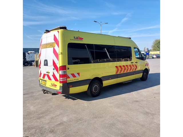 Bedrijfswagen mercedes-benz, sprinter (camper ingericht), geel, bouwjaar 2013 - afbeelding 45 van  69