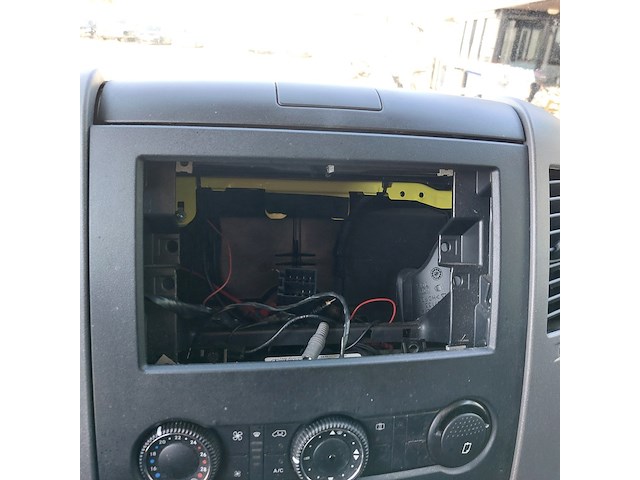 Bedrijfswagen, mercedes-benz, sprinter, geel, 2013 - afbeelding 58 van  69