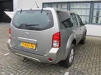 Bedrijfswagen nissan pathfinder met kenteken 7-vvj-76 en kilometerstand 213.484 km. datum 1e tenaamstelling... - afbeelding 8 van  11