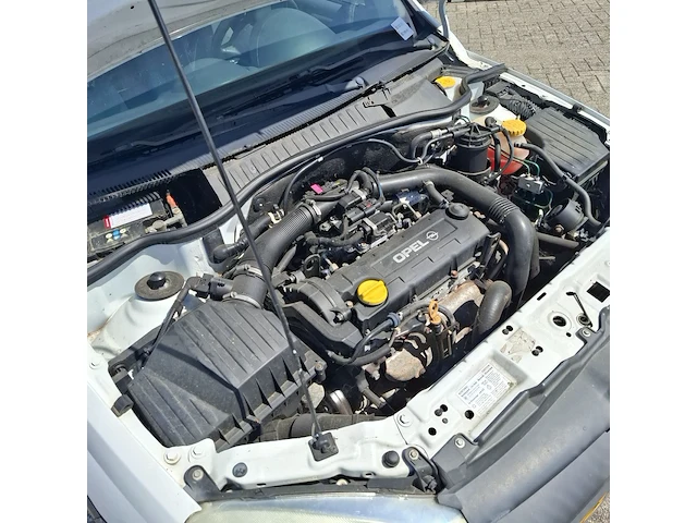 Bedrijfswagen opel, combo 1.7 dti, bouwjaar 2002 - afbeelding 32 van  47