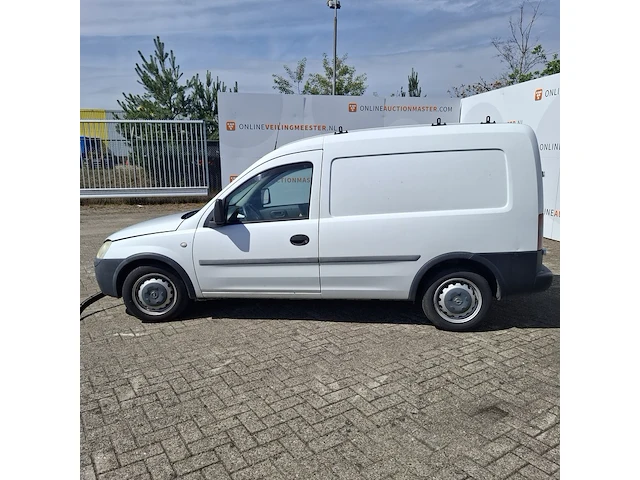 Bedrijfswagen opel, combo 1.7 dti, bouwjaar 2002 - afbeelding 46 van  47
