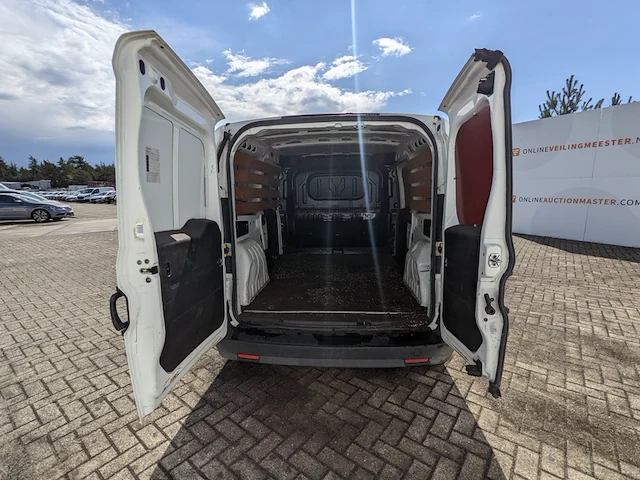 Bedrijfswagen, opel, combo - afbeelding 17 van  42