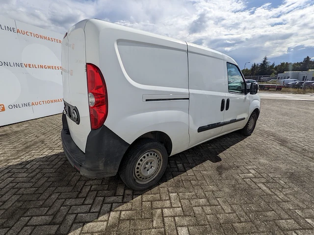 Bedrijfswagen, opel, combo - afbeelding 39 van  42