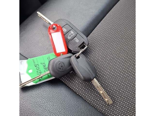 Bedrijfswagen, opel, vivaro - afbeelding 24 van  102