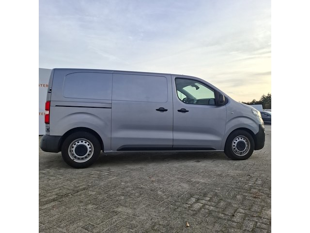 Bedrijfswagen, opel, vivaro - afbeelding 37 van  102
