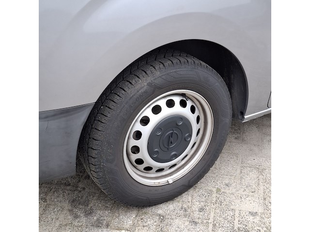 Bedrijfswagen, opel, vivaro - afbeelding 2 van  47