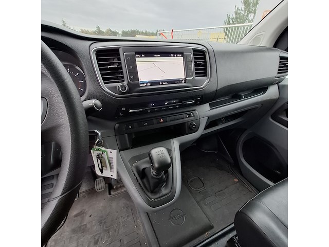 Bedrijfswagen, opel, vivaro - afbeelding 16 van  47