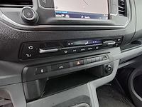 Bedrijfswagen, opel, vivaro - afbeelding 18 van  47