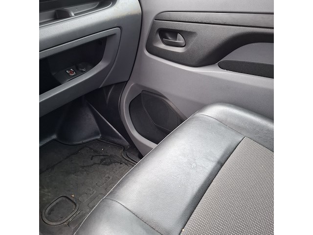 Bedrijfswagen, opel, vivaro - afbeelding 20 van  47