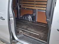 Bedrijfswagen, opel, vivaro - afbeelding 30 van  47