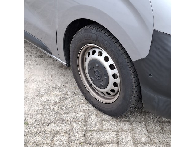 Bedrijfswagen, opel, vivaro - afbeelding 47 van  47