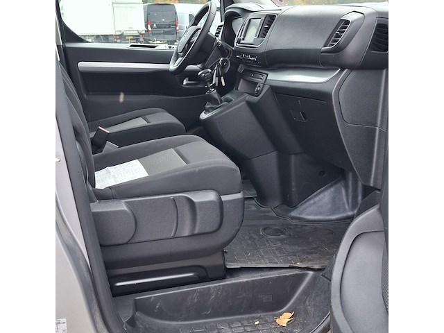 Bedrijfswagen, opel, vivaro - afbeelding 29 van  42