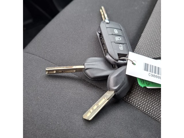 Bedrijfswagen, opel, vivaro - afbeelding 36 van  42