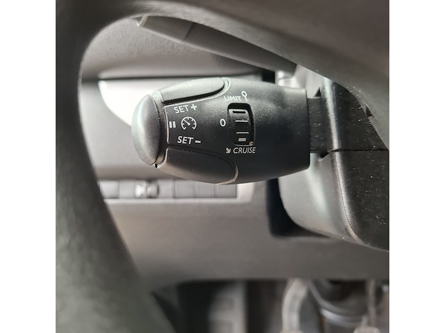 Bedrijfswagen, opel, vivaro - afbeelding 37 van  42