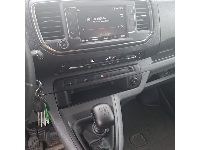 Bedrijfswagen, opel, vivaro - afbeelding 13 van  45