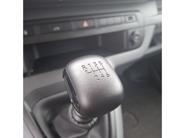 Bedrijfswagen, opel, vivaro - afbeelding 16 van  45