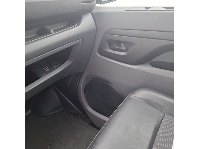 Bedrijfswagen, opel, vivaro - afbeelding 17 van  45