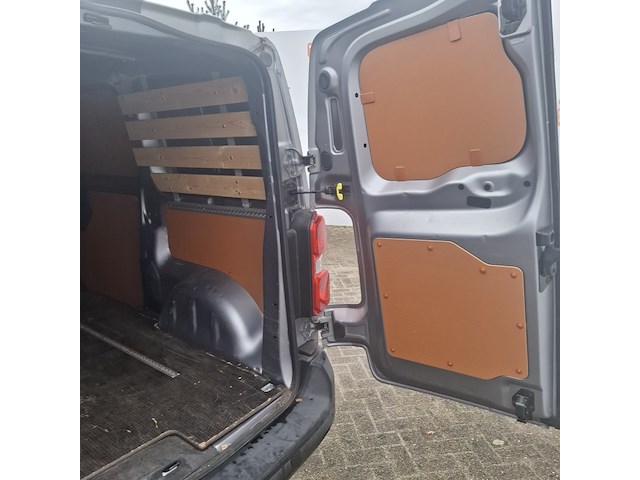 Bedrijfswagen, opel, vivaro - afbeelding 24 van  45