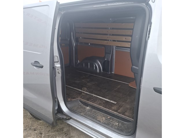 Bedrijfswagen, opel, vivaro - afbeelding 27 van  45