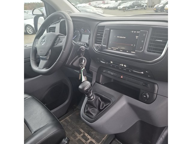 Bedrijfswagen, opel, vivaro - afbeelding 31 van  45