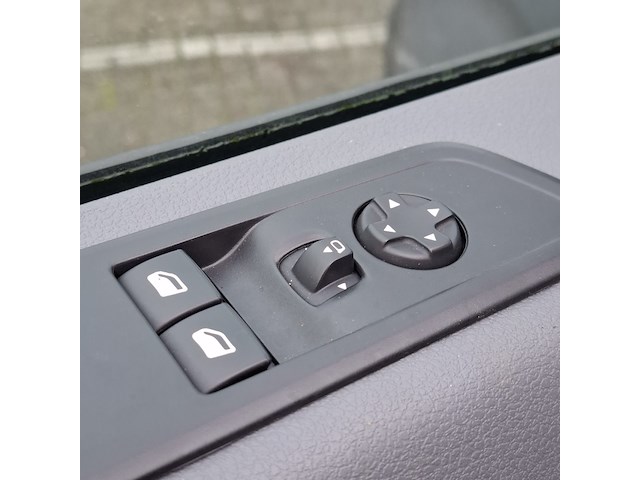 Bedrijfswagen, opel, vivaro - afbeelding 18 van  55