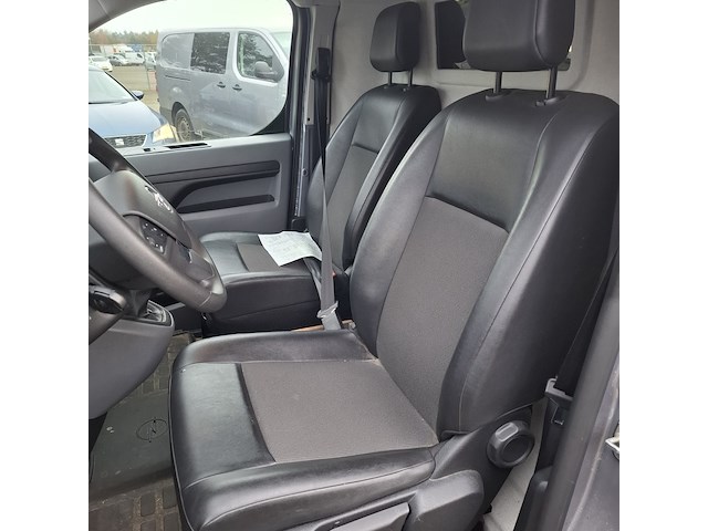 Bedrijfswagen, opel, vivaro - afbeelding 19 van  55