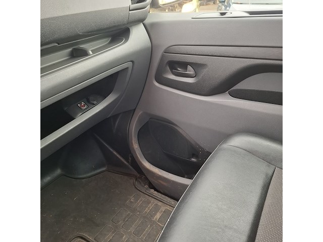 Bedrijfswagen, opel, vivaro - afbeelding 33 van  55