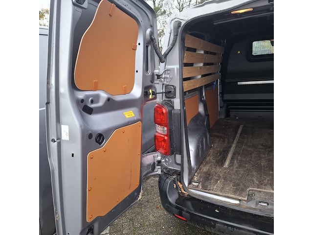 Bedrijfswagen, opel, vivaro - afbeelding 40 van  55