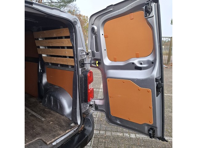 Bedrijfswagen, opel, vivaro - afbeelding 44 van  55