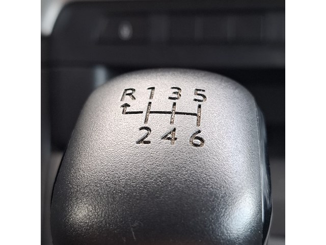 Bedrijfswagen, opel, vivaro - afbeelding 30 van  49