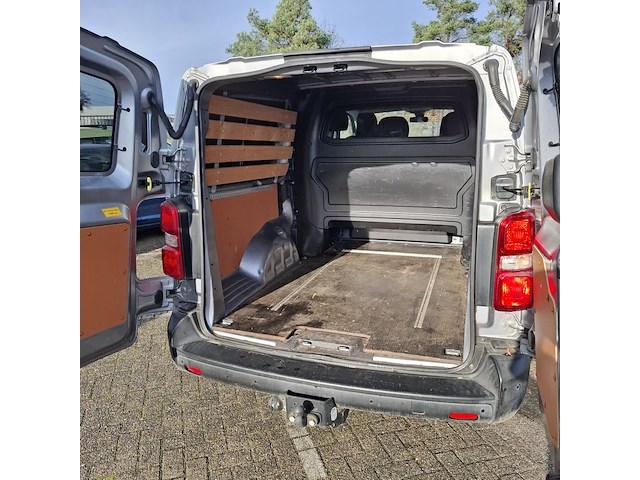Bedrijfswagen, opel, vivaro - afbeelding 32 van  49