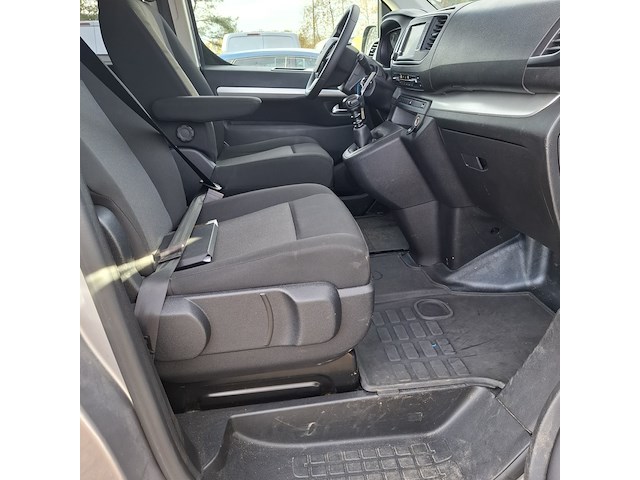 Bedrijfswagen, opel, vivaro - afbeelding 42 van  49