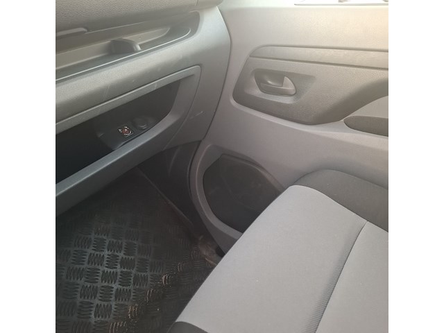 Bedrijfswagen, peugeot, expert, 2018 - afbeelding 18 van  43