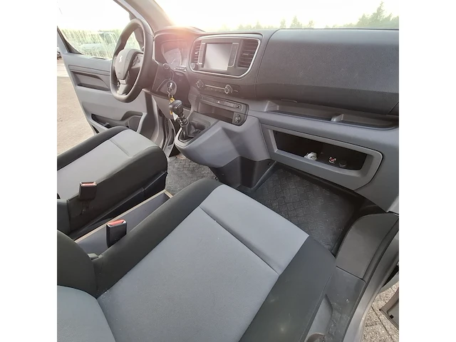 Bedrijfswagen, peugeot, expert traveller, 2019 - afbeelding 26 van  44