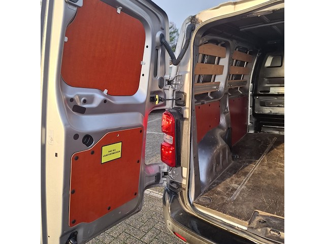 Bedrijfswagen, peugeot, expert - afbeelding 32 van  50