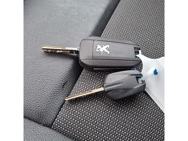 Bedrijfswagen, peugeot, expert - afbeelding 47 van  51