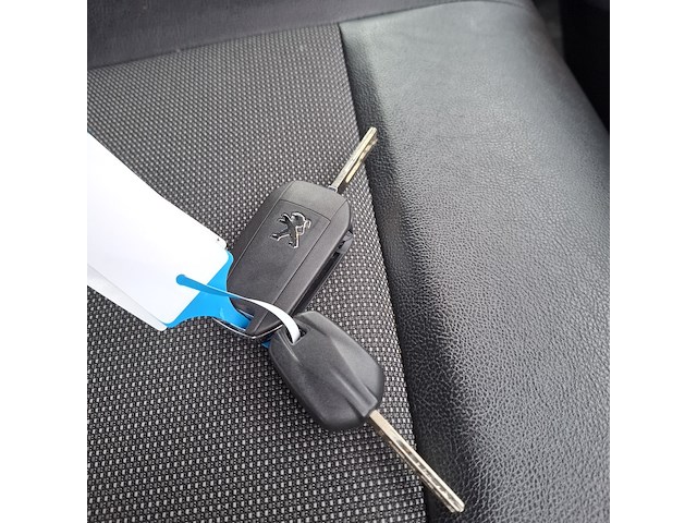 Bedrijfswagen, peugeot, expert - afbeelding 33 van  52